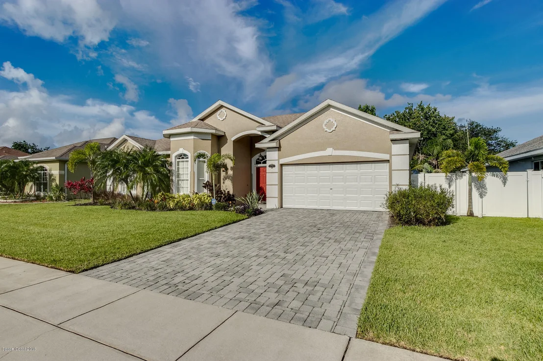 Photo of 1181 Tamango Drive