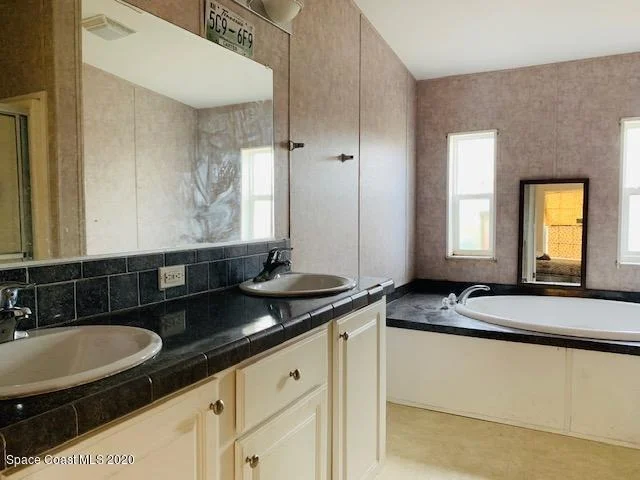 Photo of 1442 Tate Street