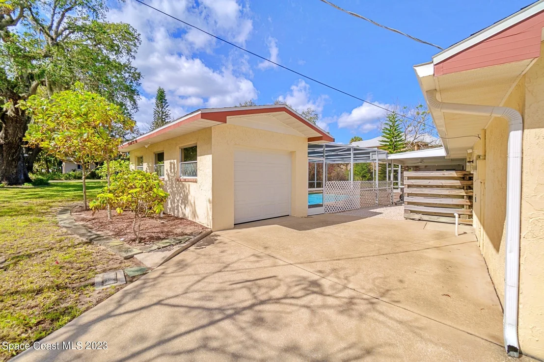 Photo of 535 Rockledge Drive