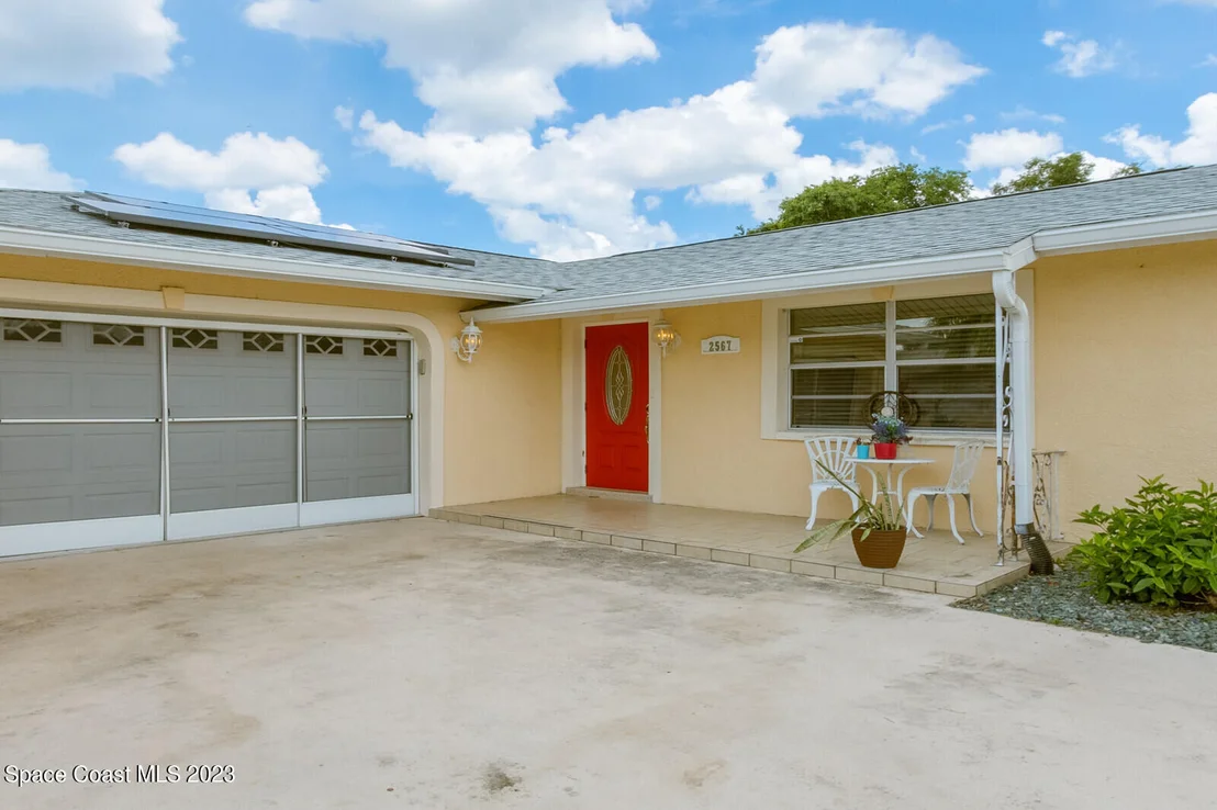 Photo of 2567 Wright Avenue