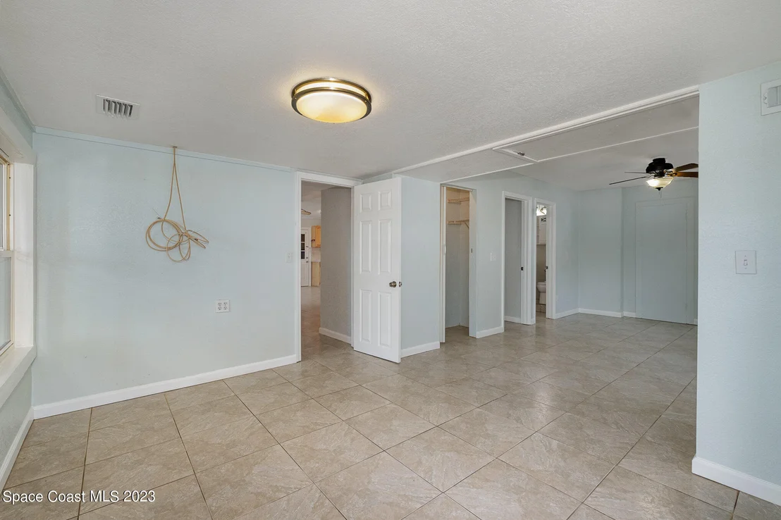 Photo of 3957 Canal Drive