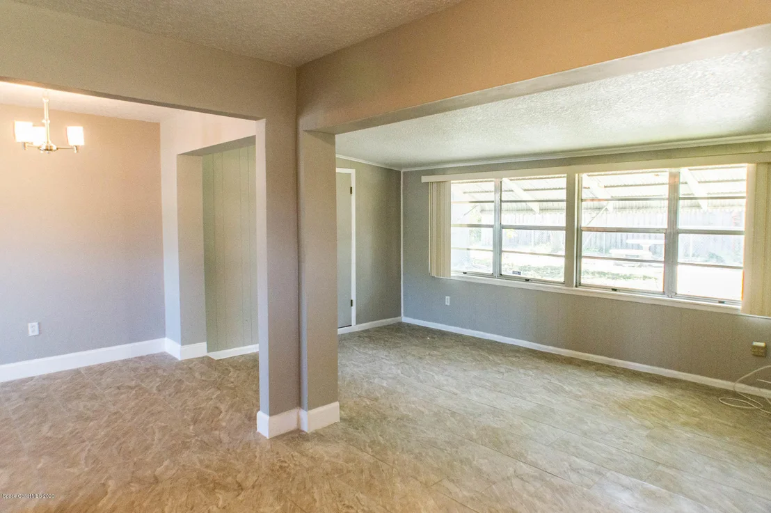 Photo of 1378 Eva Lane