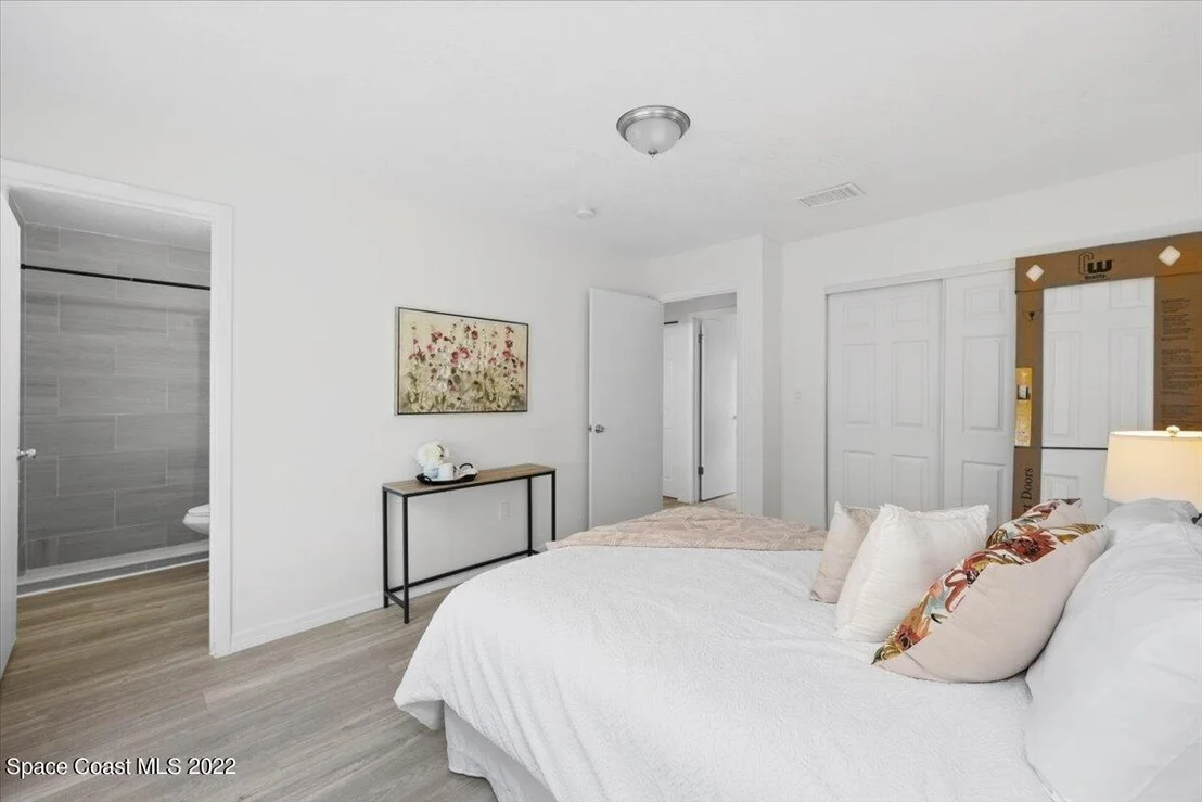 Photo of 1365 Wayside Court NE