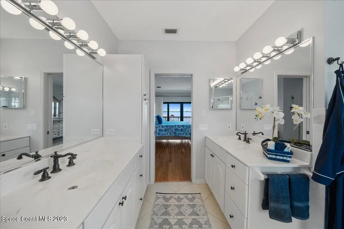 Photo of 544 Lanternback Island Drive
