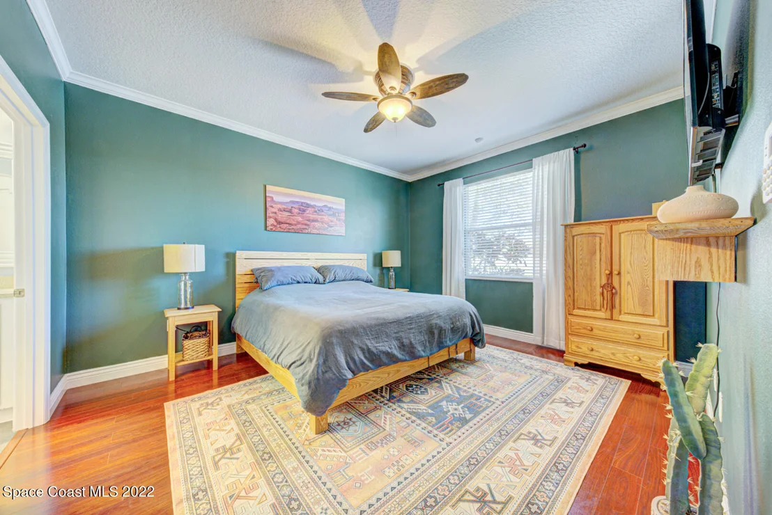 Photo of 1482 Hemingway Boulevard