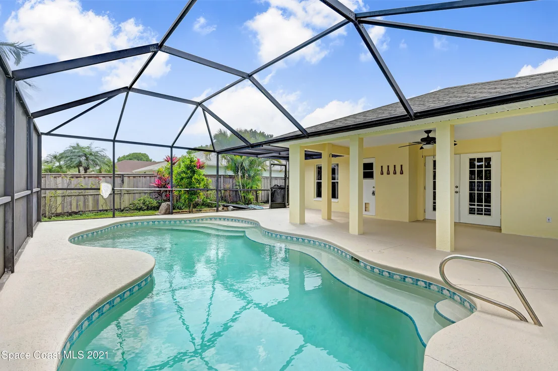 Photo of 5069 Alamanda Drive