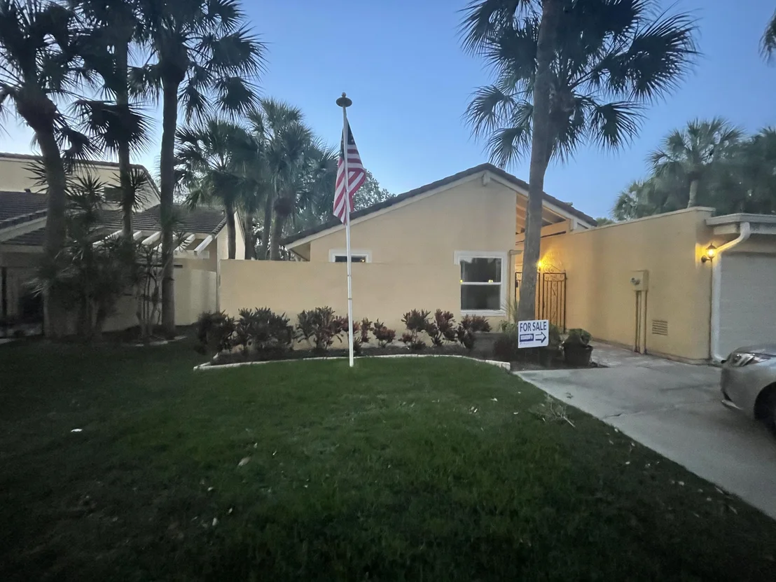 Photo of 155 Eton Circle