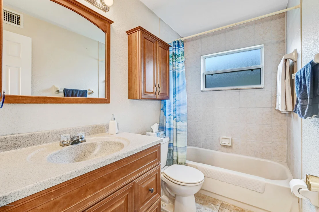 Photo of 992 Cardon Drive