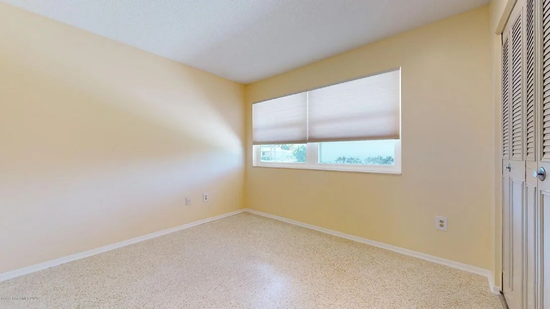 Photo of 930 Darwin Lane NE