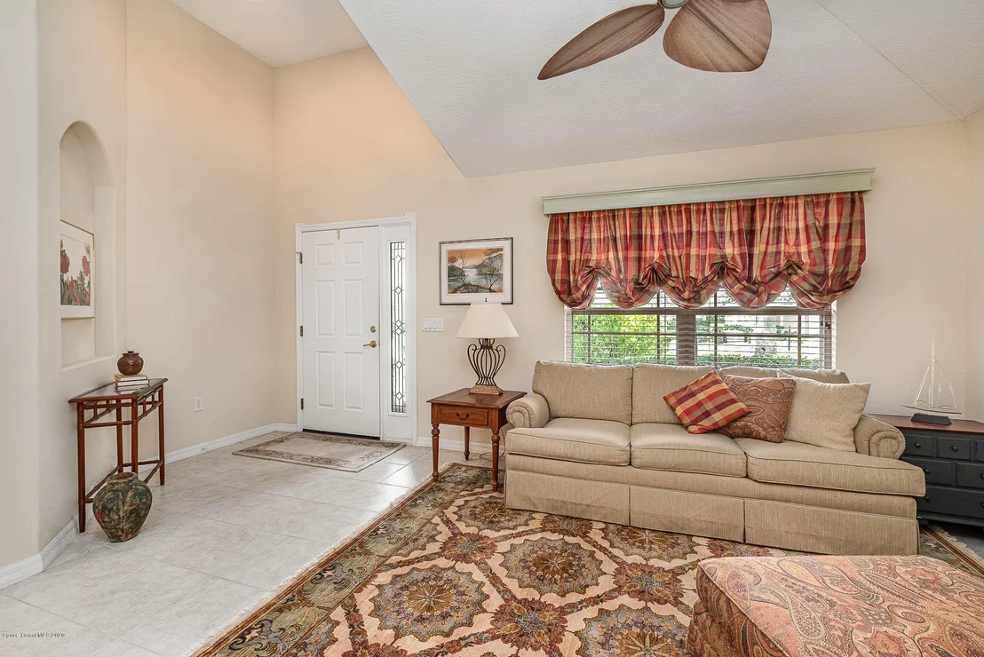 Photo of 7237 Broderick Drive