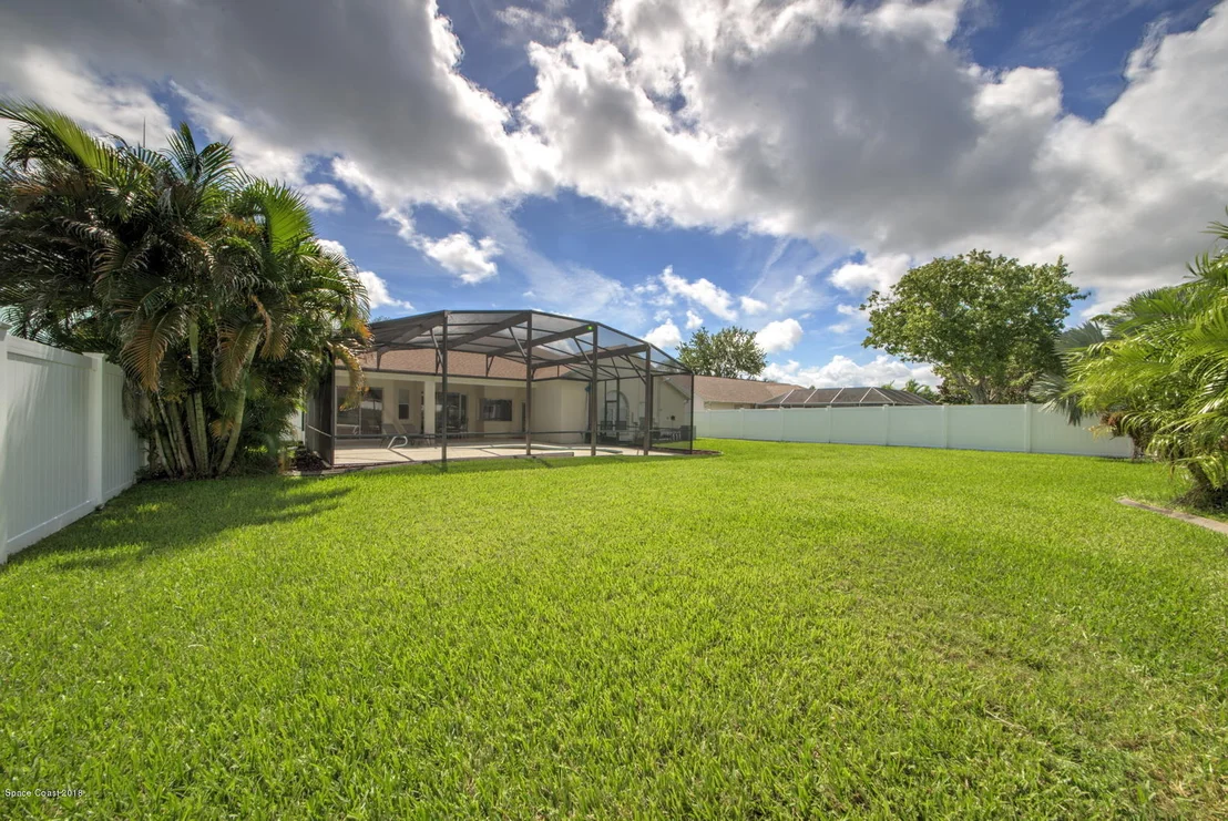 Photo of 3360 Meadowridge Drive