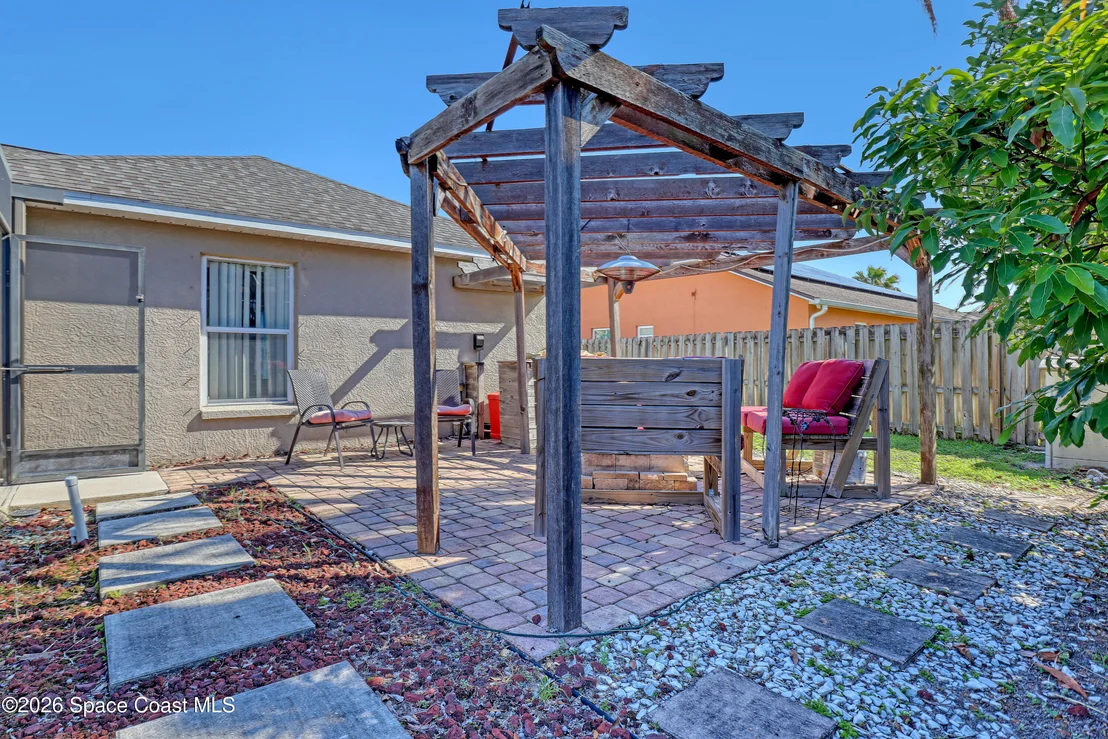 Photo of 1432 Old Millpond Road