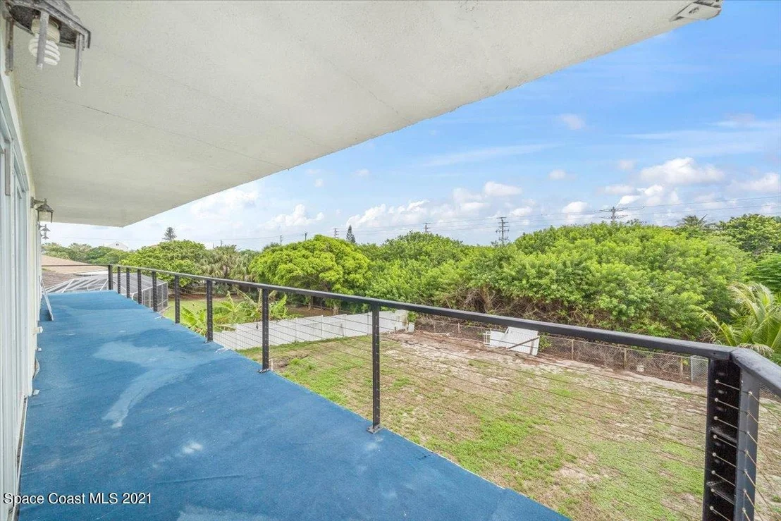 Photo of 5135 Palm Drive