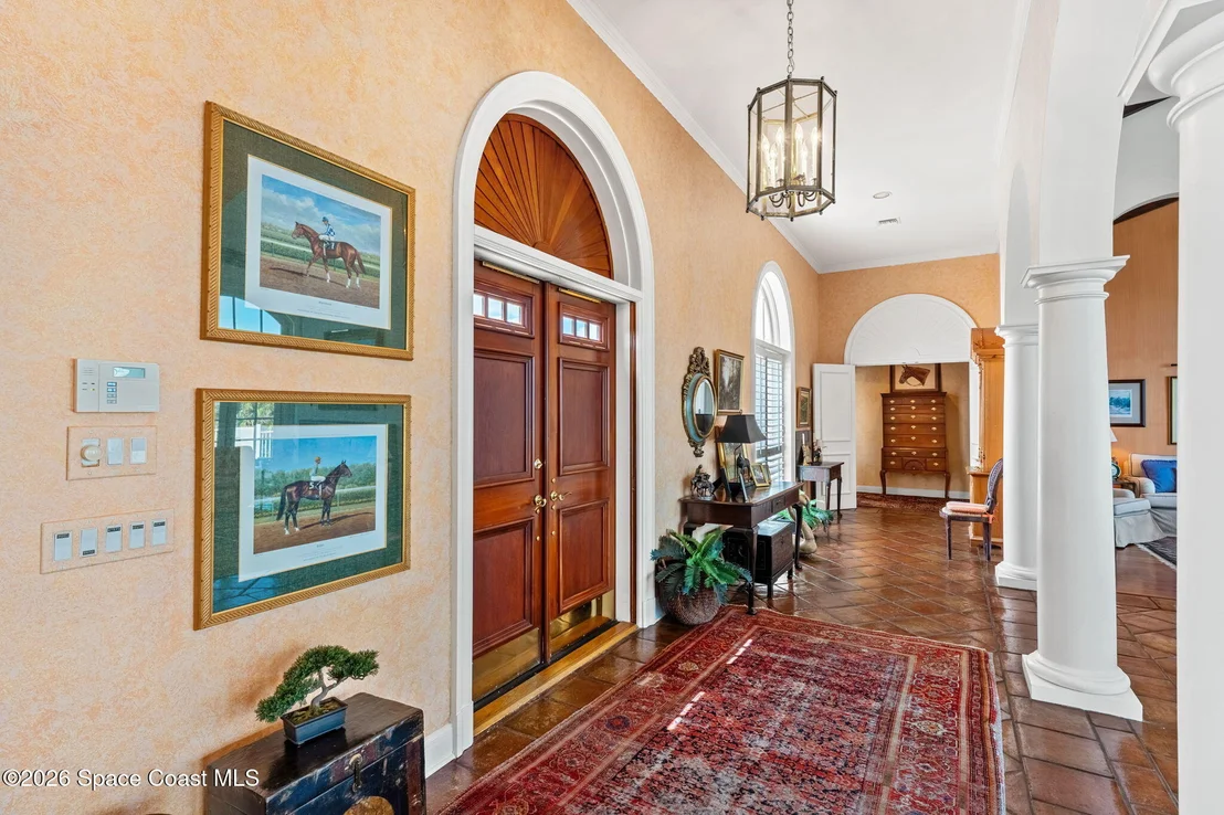 Photo of 680 Ocean Road