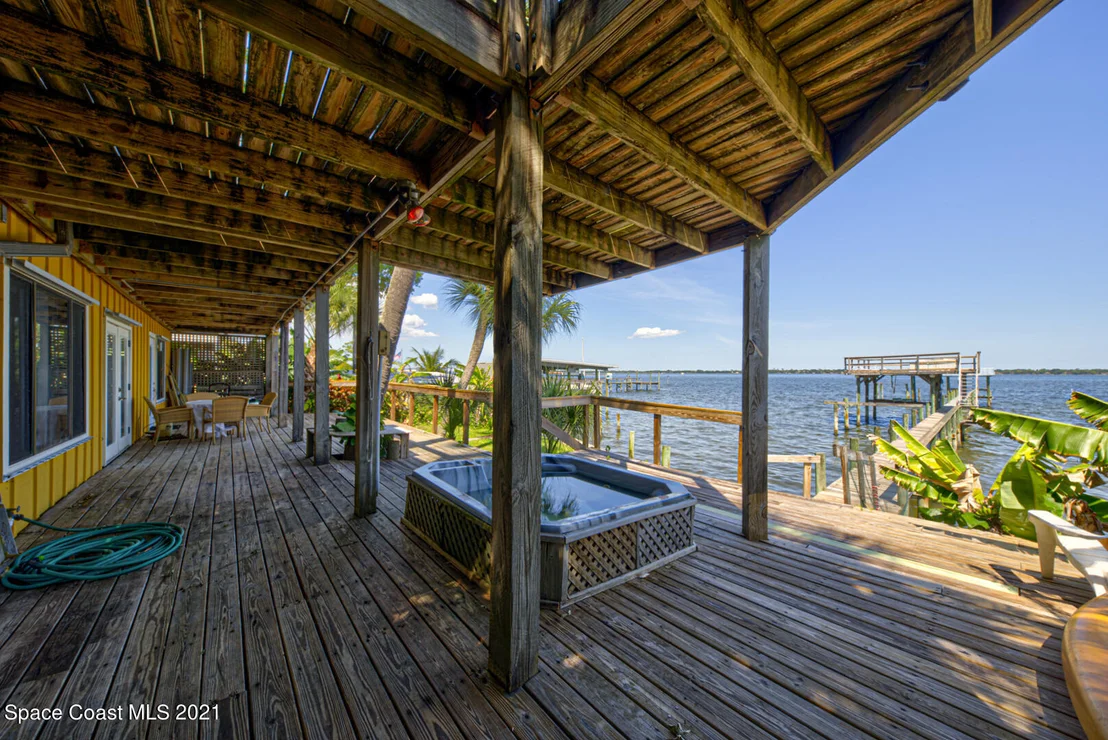 Photo of 2006 N Indian River Drive