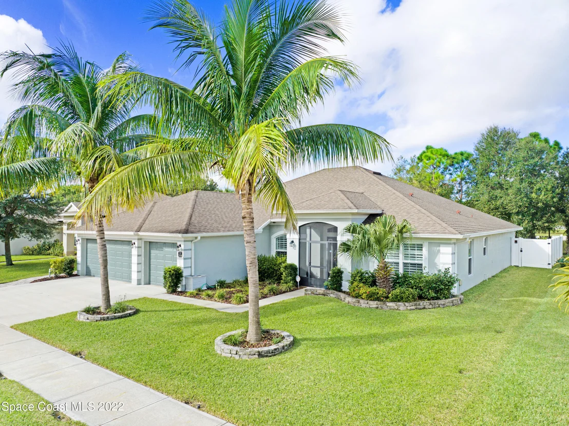 Photo of 2324 Merlin Drive