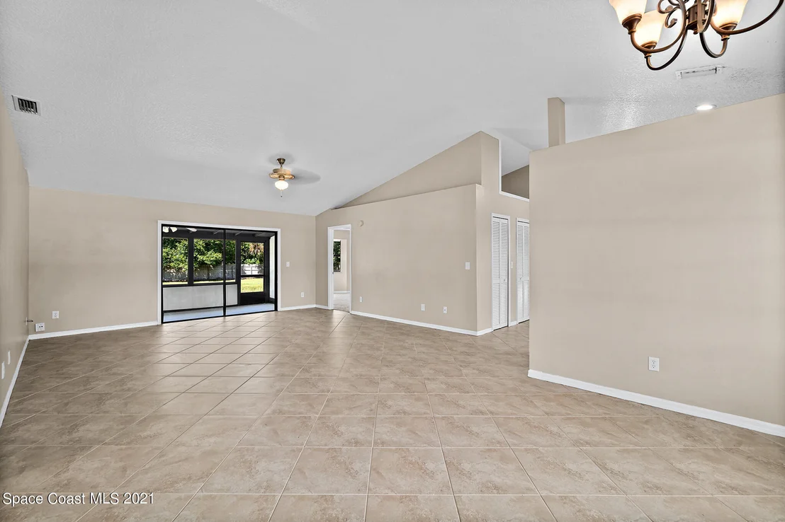 Photo of 4390 Alan Shepard Avenue
