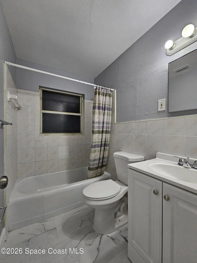 Photo of 1792 Jackson Avenue