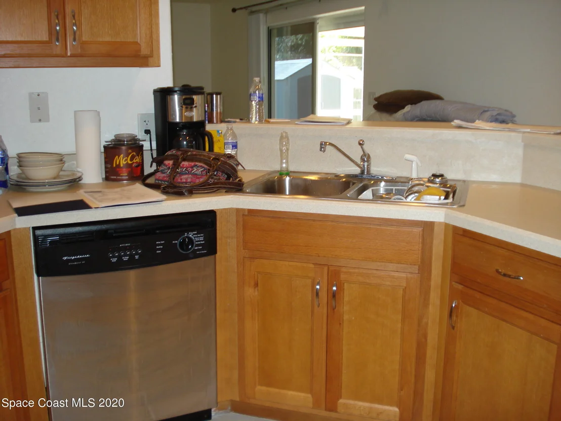 Photo of 6482 Bamboo Avenue