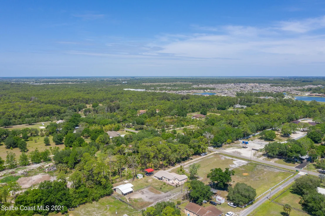 Photo of 3635 Hield Road