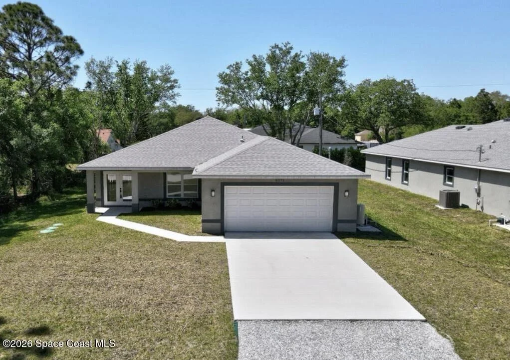 Photo of 8575 100th Avenue