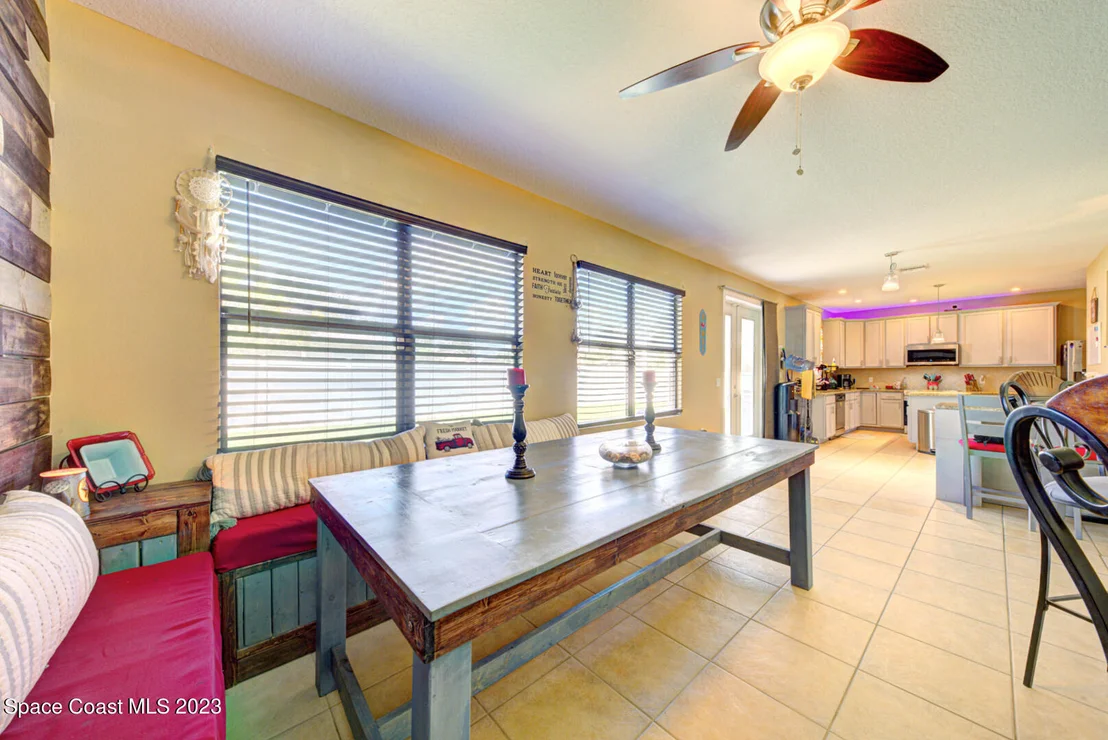 Photo of 194 Dryden Circle