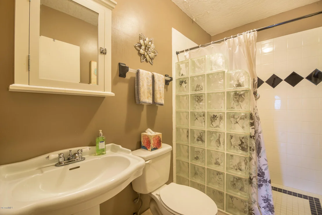 Photo of 165 Cinnamon Drive