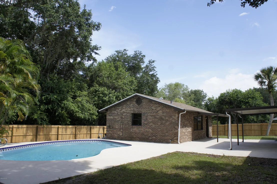 Photo of 1833 Oakwood