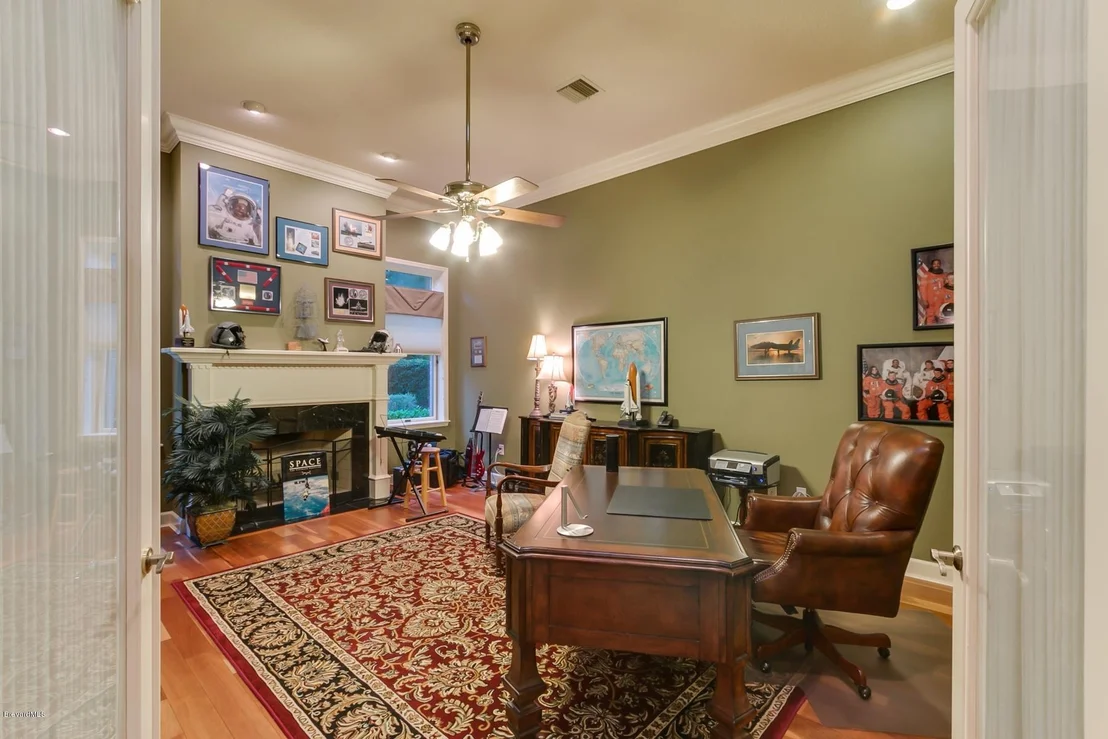 Photo of 16 Summer Place