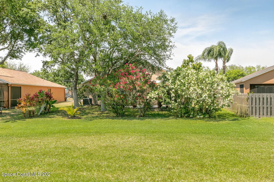 Photo of 8595 Eola Court