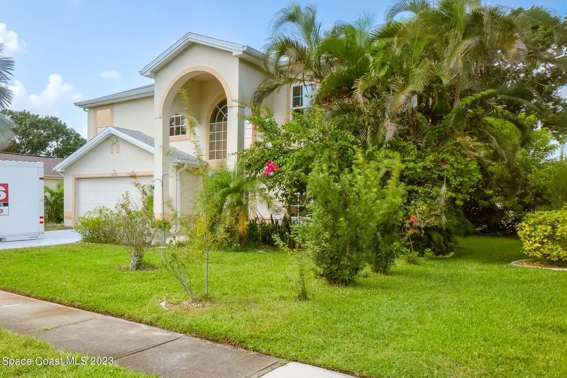 Photo of 6976 Hammock Lakes Drive