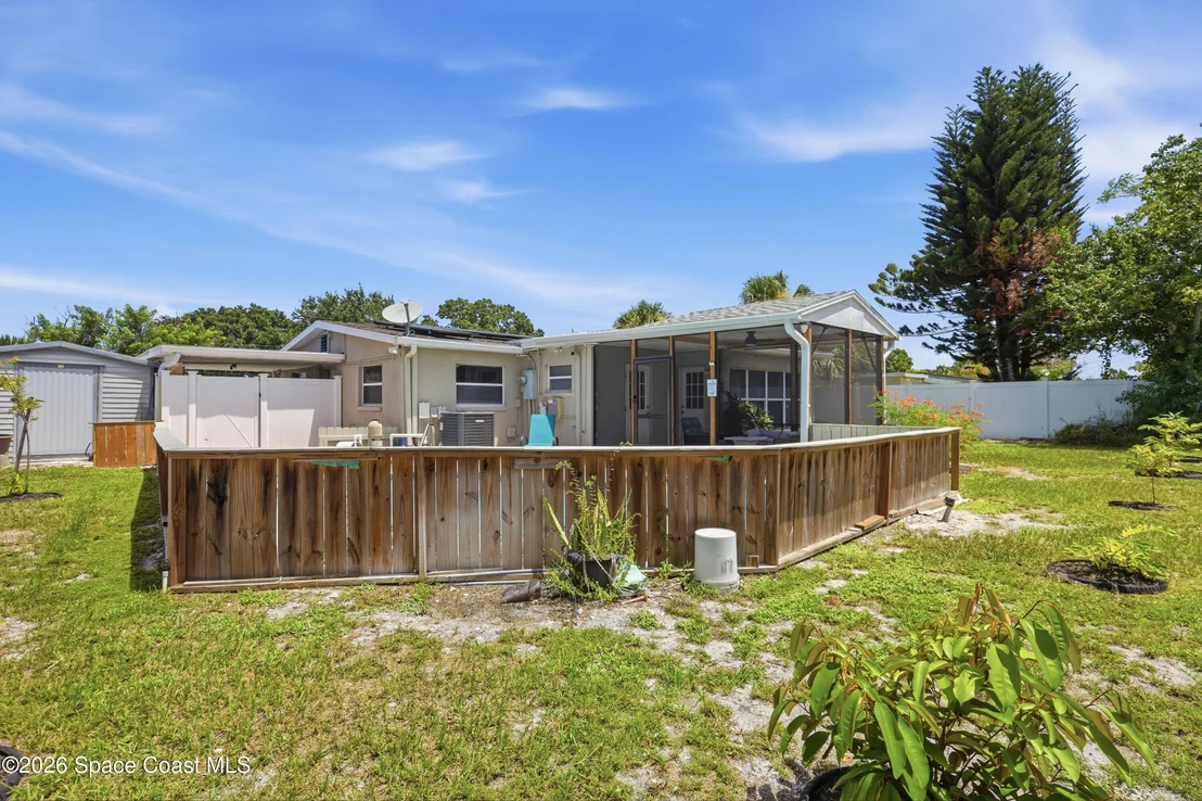 Photo of 2567 Andrews Avenue