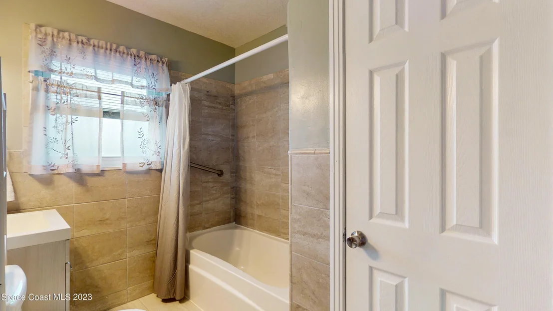 Photo of 1326 Sun Circle E