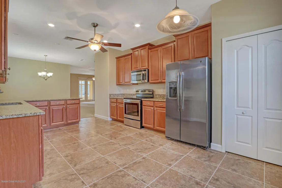 Photo of 3241 Anza Street