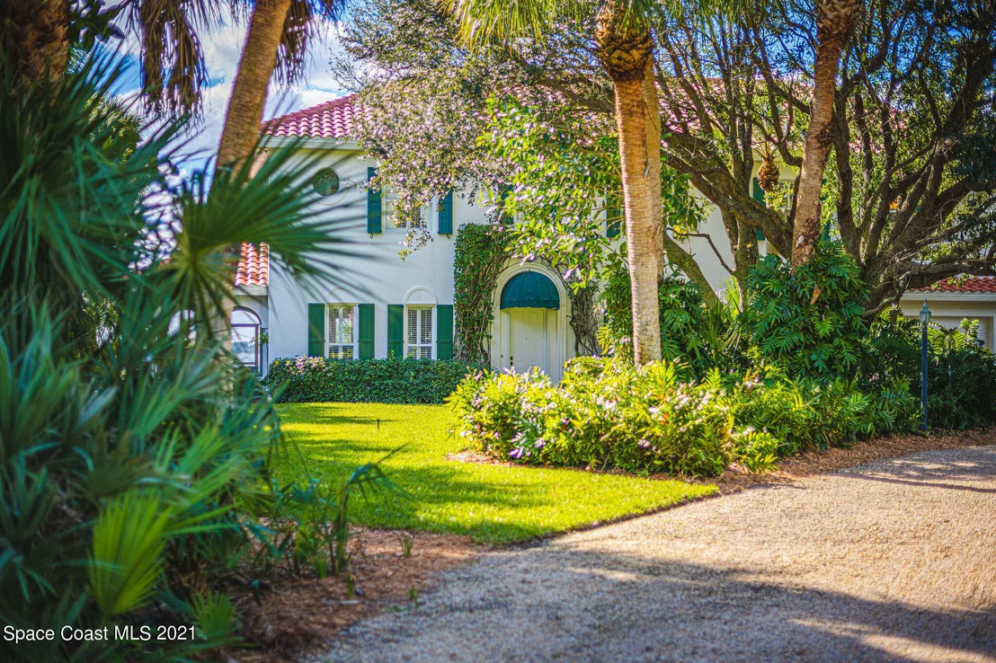 Photo of 176 Bayshore Drive
