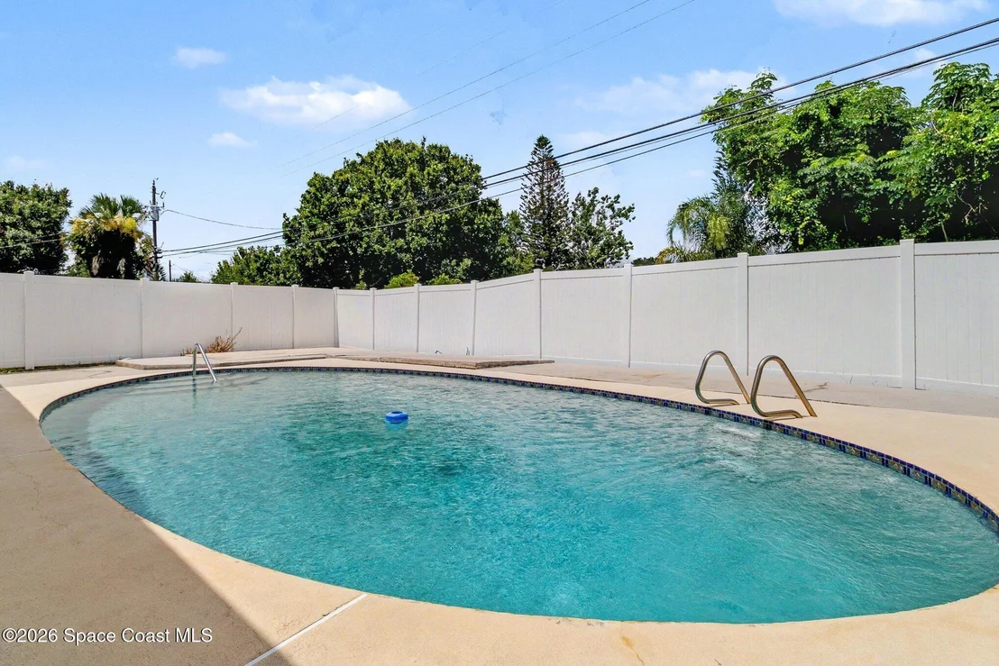 Photo of 748 Clarke Avenue