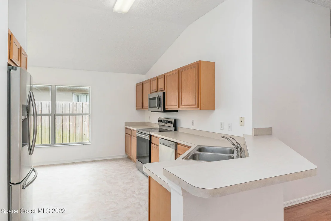 Photo of 2630 Stratford Pointe Drive