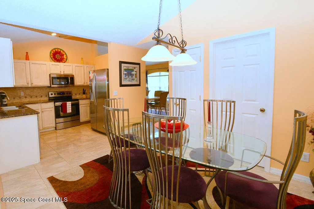 Photo of 1388 Hill Avenue