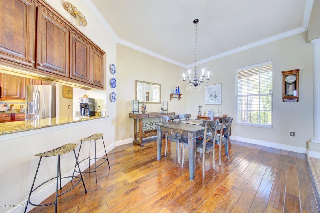 Photo of 2084 Botanica Circle