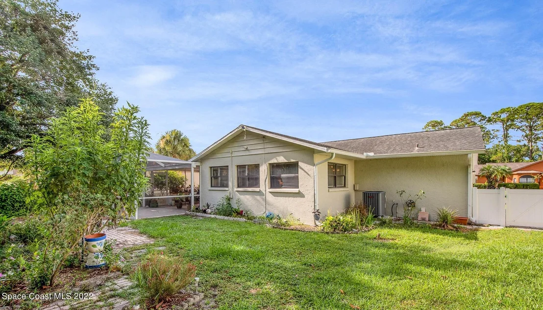 Photo of 5460 Friendly Street