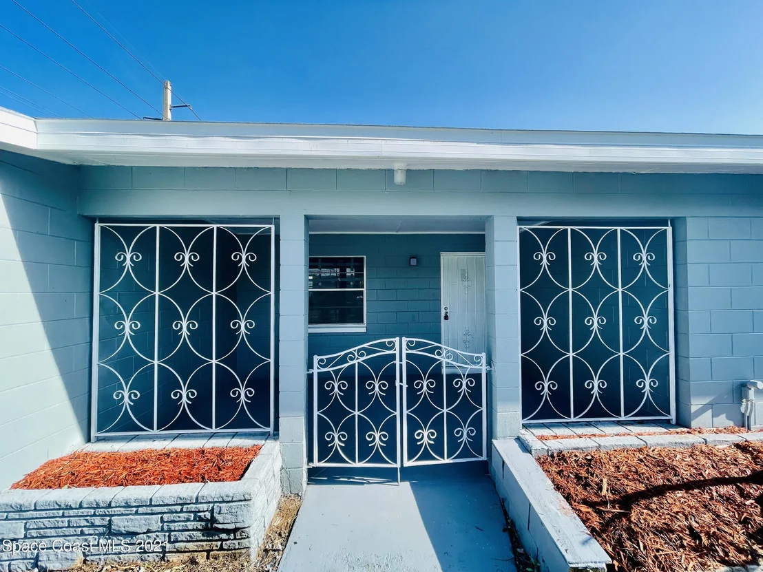 Photo of 996 Nicklaus Drive