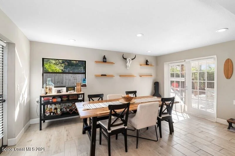 Photo of 902 Black Pine Court