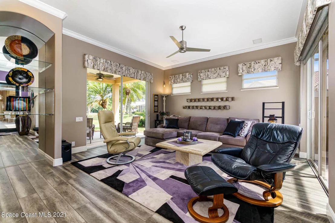 Photo of 920 Palm Brook Drive