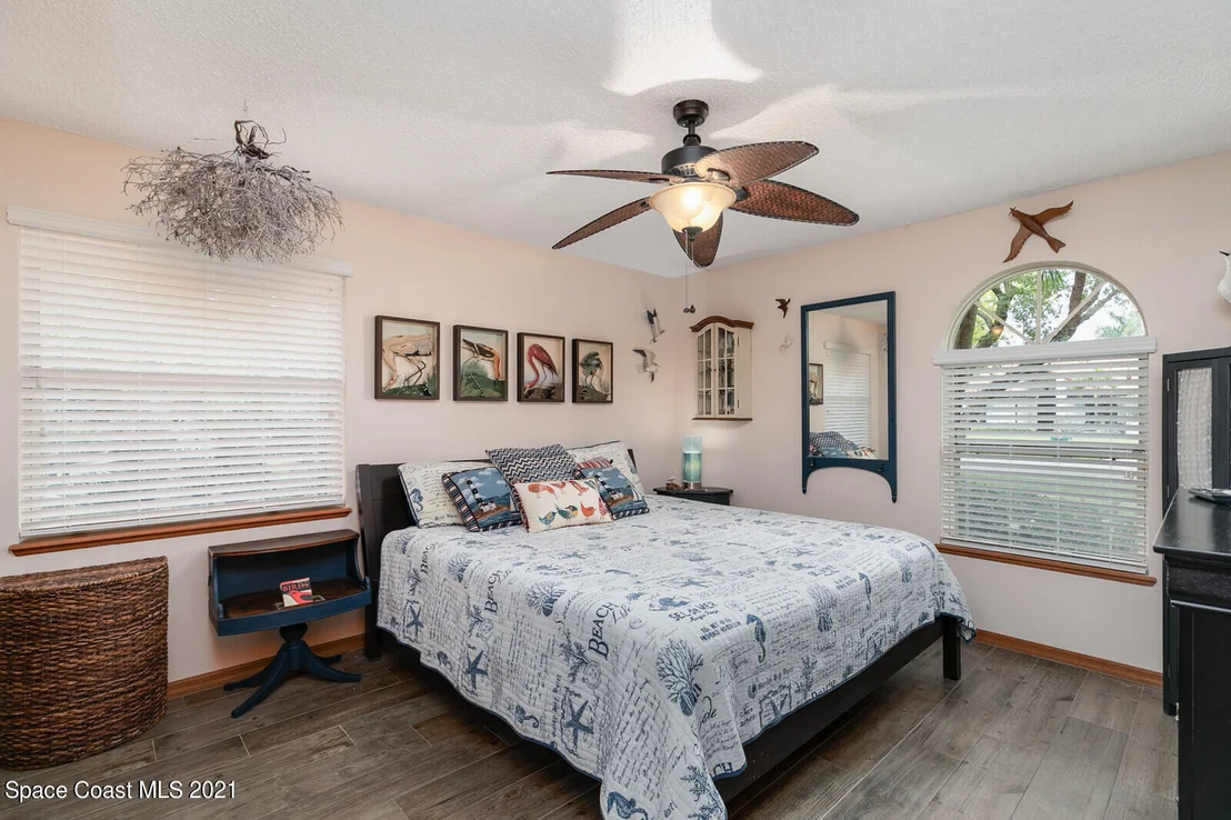 Photo of 654 Hummingbird Drive