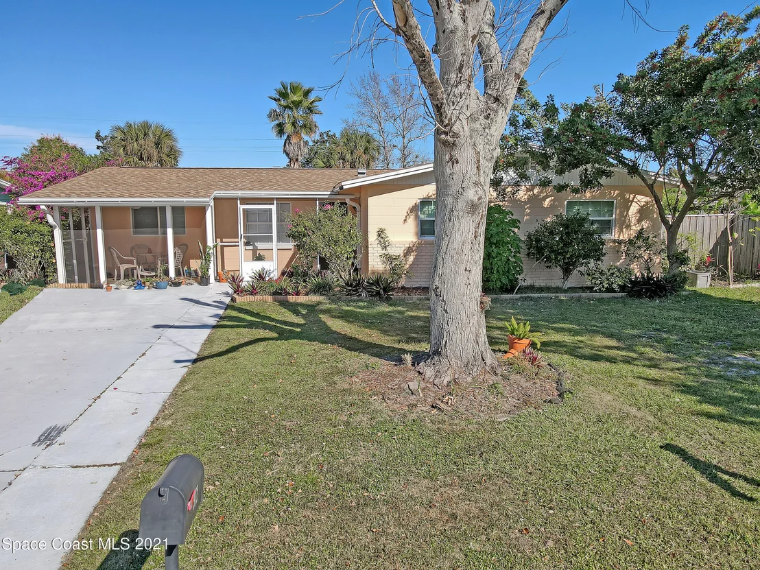 Photo of 972 Miracle Way