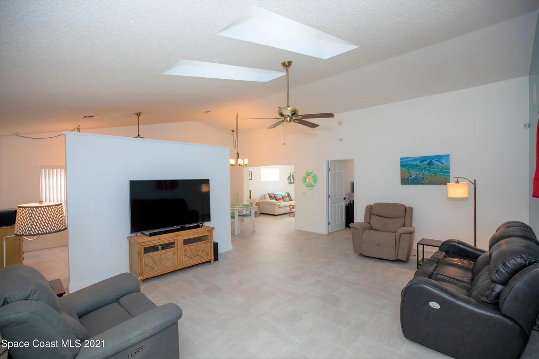 Photo of 1436 Brook Drive