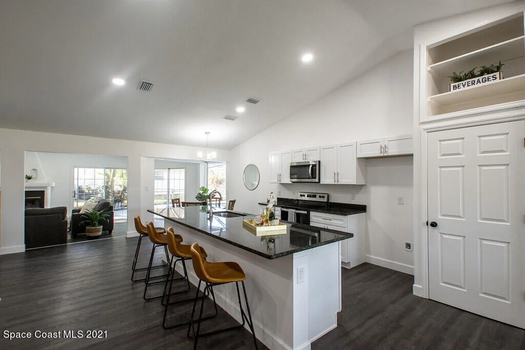 Photo of 564 Crystal Lake Drive