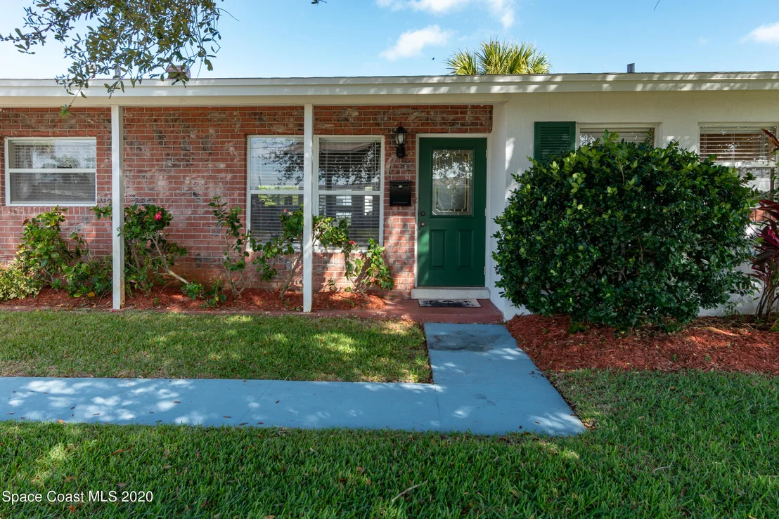 Photo of 439 Sandpiper Drive