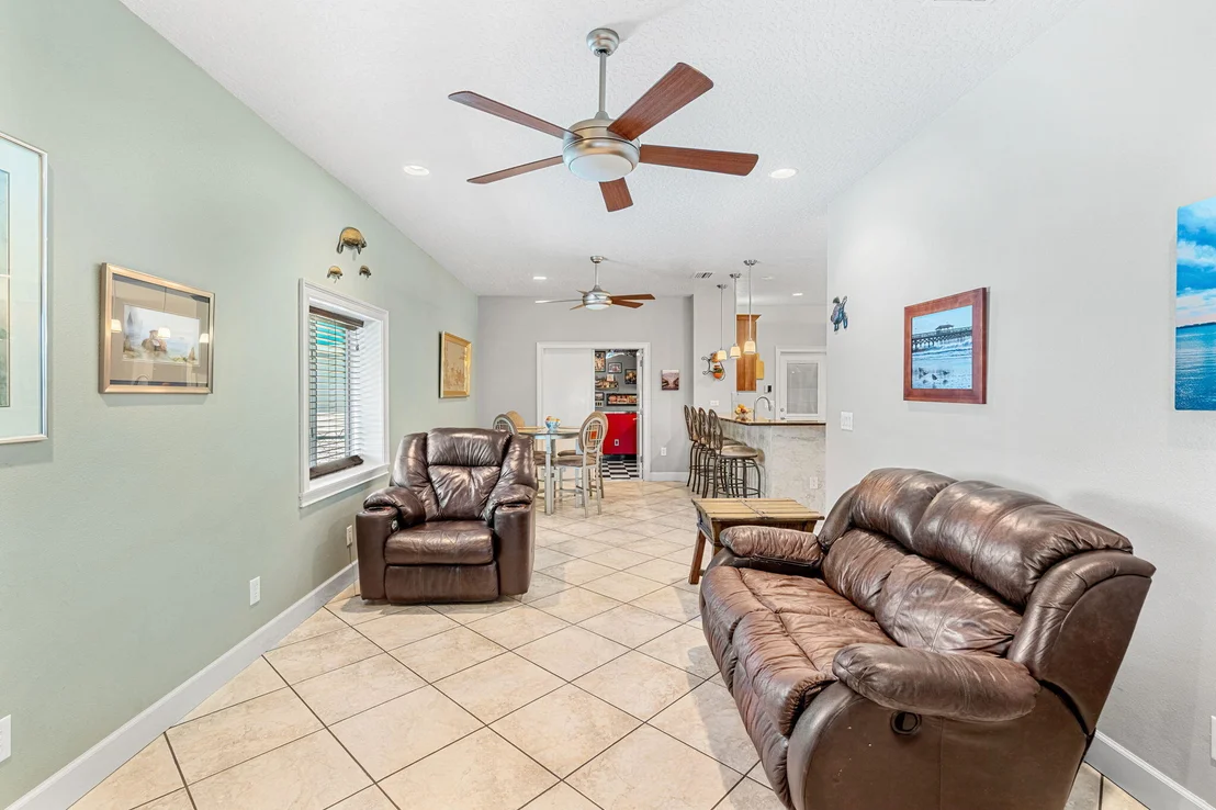 Photo of 585 Cinnamon Drive