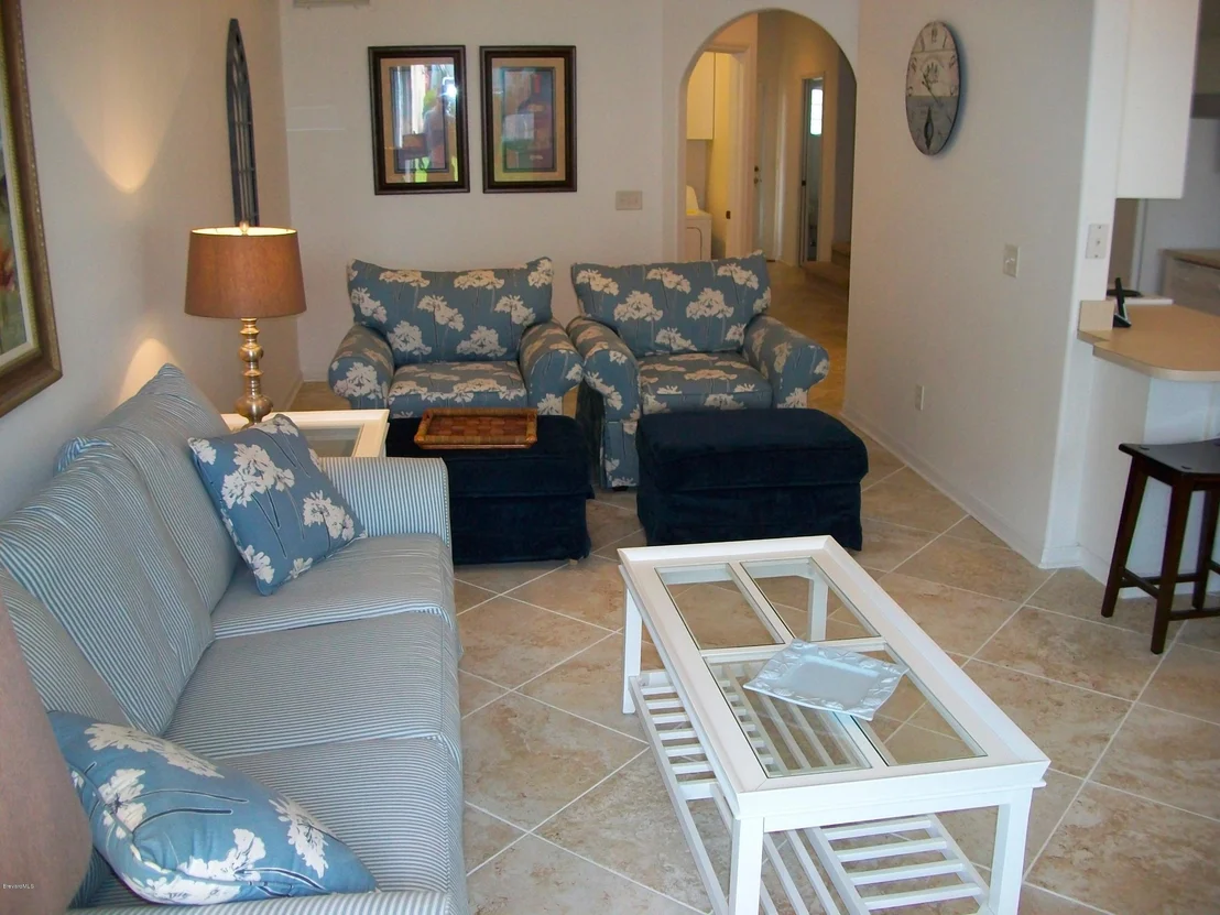 Photo of Unit 21 at 5201 Ocean Beach Boulevard